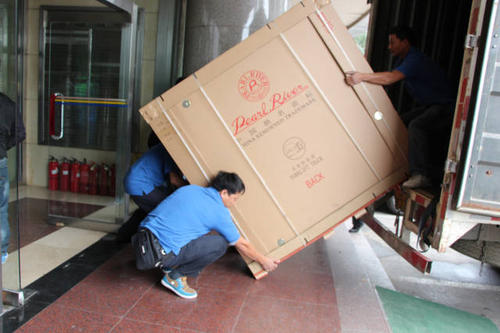 利州钢琴贵重工艺品无忧运